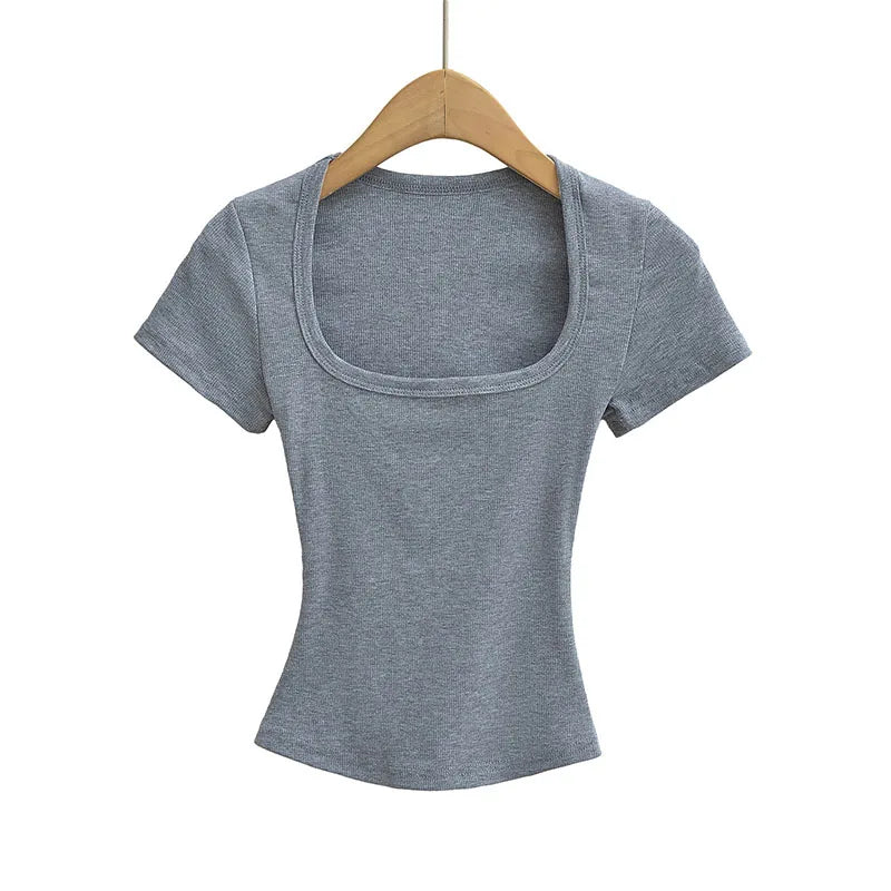 Basic short-sleeved top