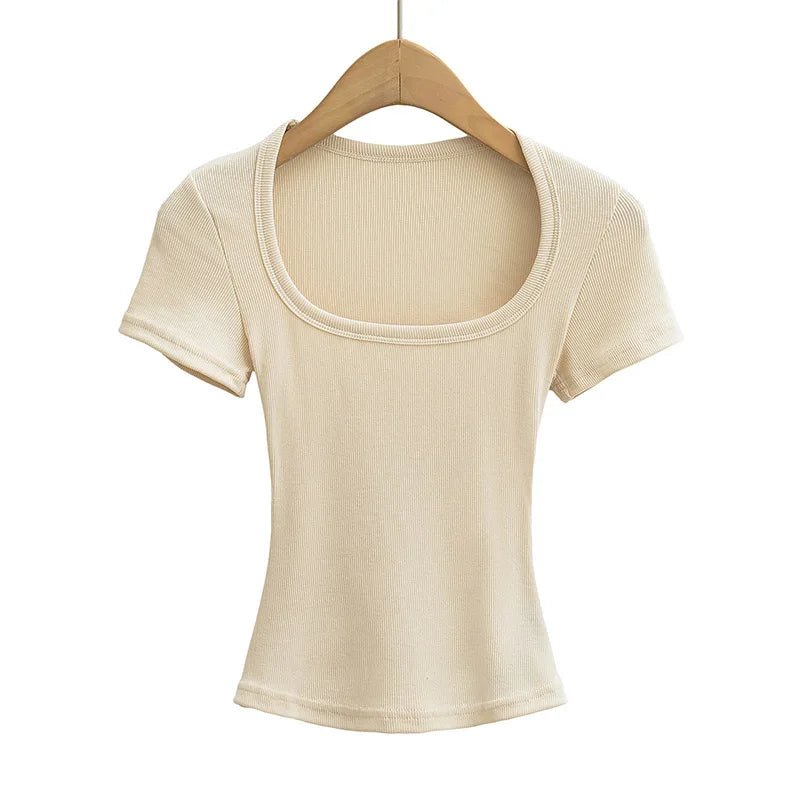 Basic short-sleeved top
