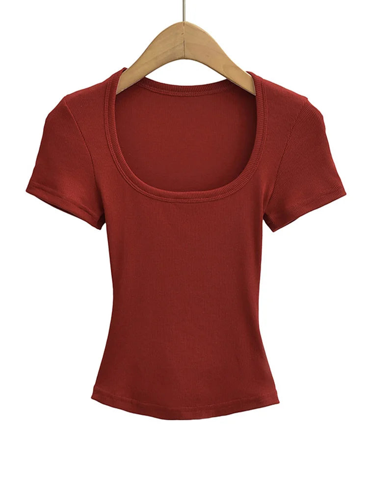 Basic short-sleeved top