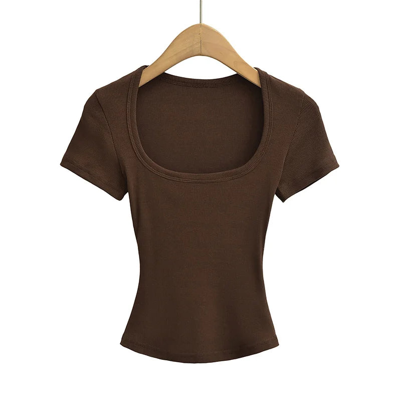 Basic short-sleeved top