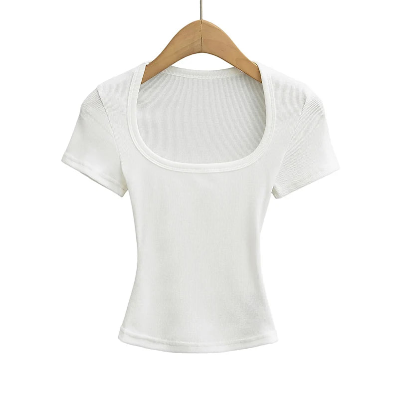 Basic short-sleeved top